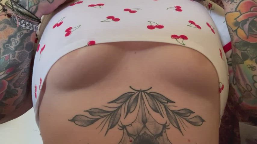 Dahlia  <strong>@dahliassecretxo</strong> in nipple piercing perky goth porn video