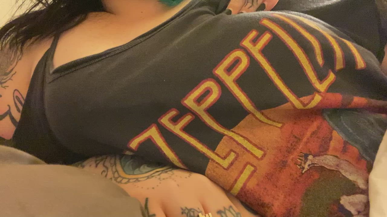 Dahlia  <strong>@dahliassecretxo</strong> in nipple piercing perky goth porn video