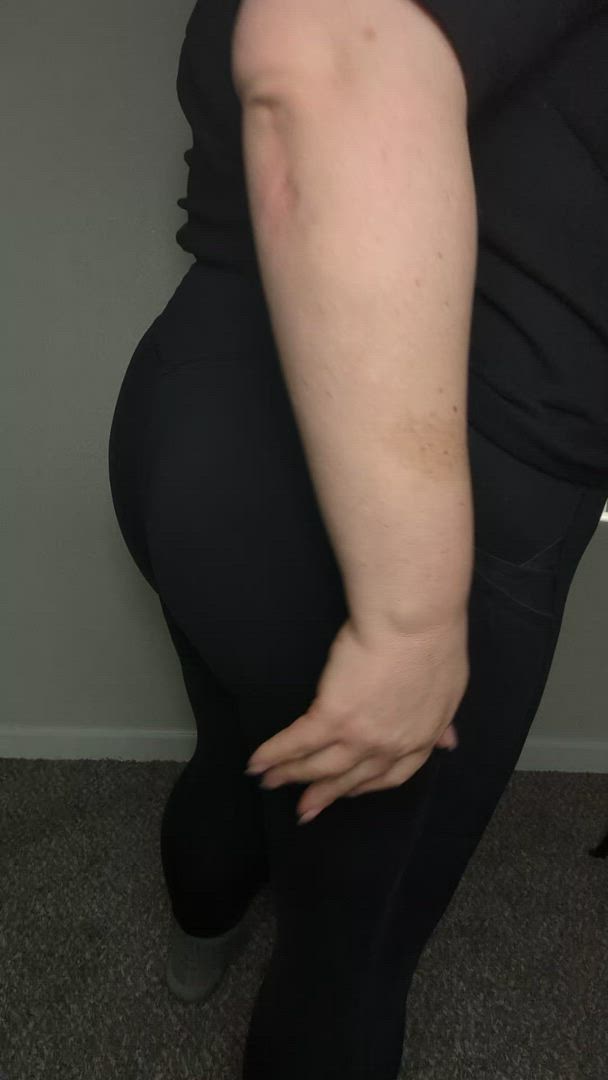 Daneemarie <strong>@daneemarie</strong> in leggings onlyfans big ass porn video