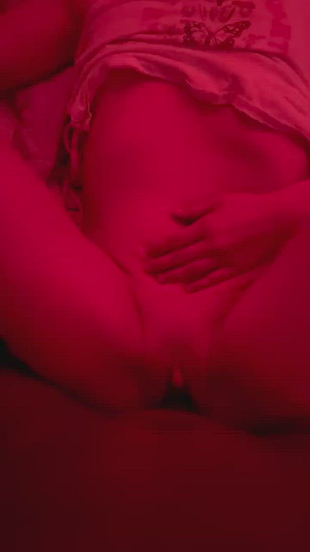David <strong>@hotboidavid</strong> in big dick homemade amateur porn video