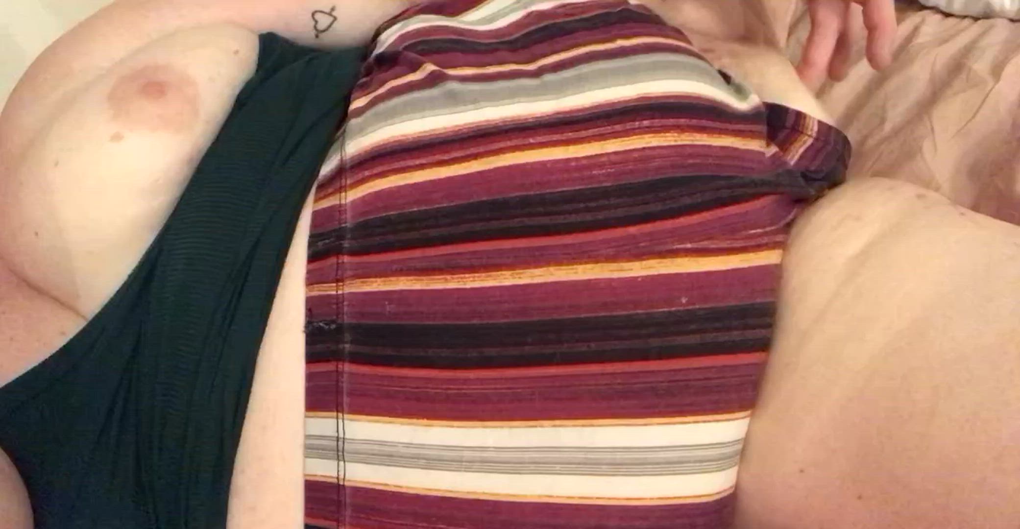 DeepFriedFemale <strong>@b1gb1tchenergy</strong> in fat pussy big tits onlyfans pajamas ssbbw porn video