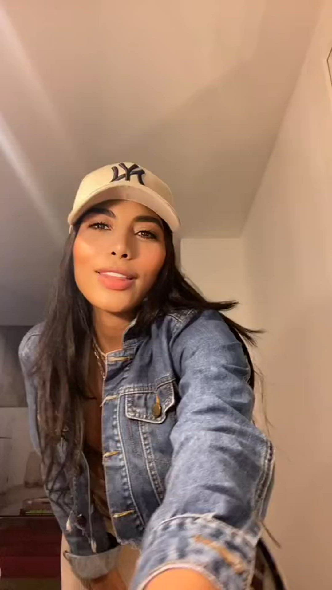 Dianatorres3 <strong>@sofiiaos</strong> in big tits cute ass porn video