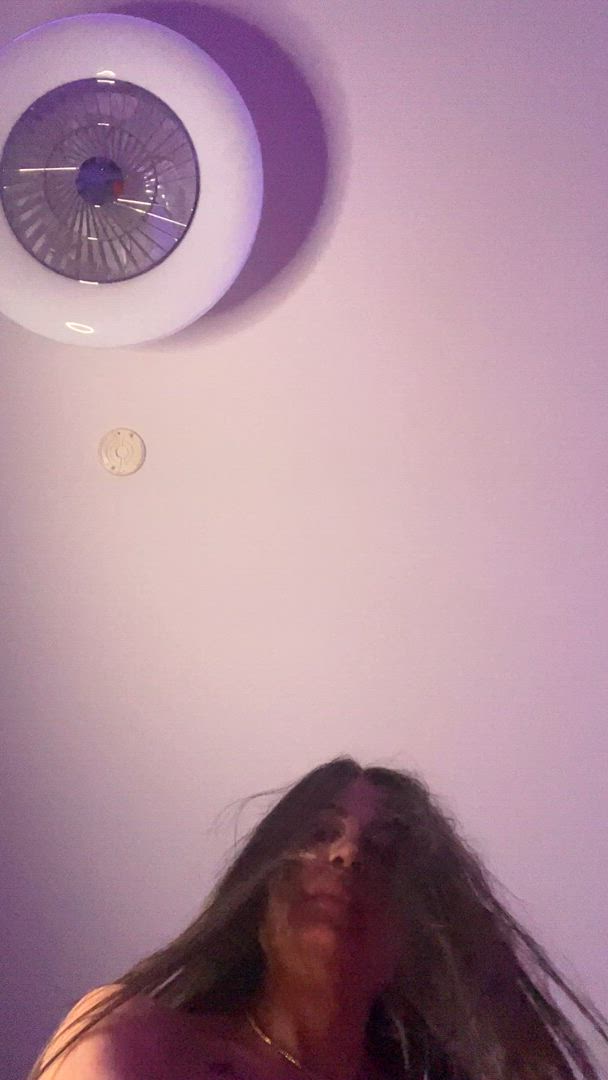 Divineraquel <strong>@missruiz</strong> in big huge natural tits r/titsworship r/tiktits onlyfans porn video