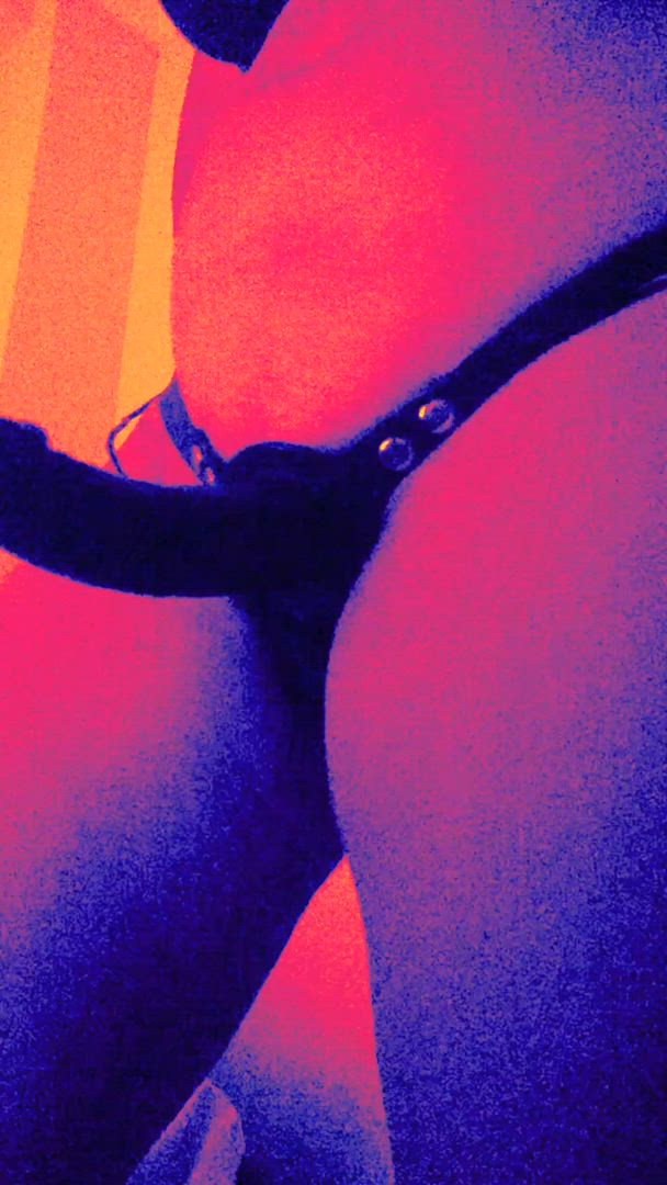 Dominatrixxx07 <strong>@waterfall-latina</strong> in dominatrix strap on femdom porn video