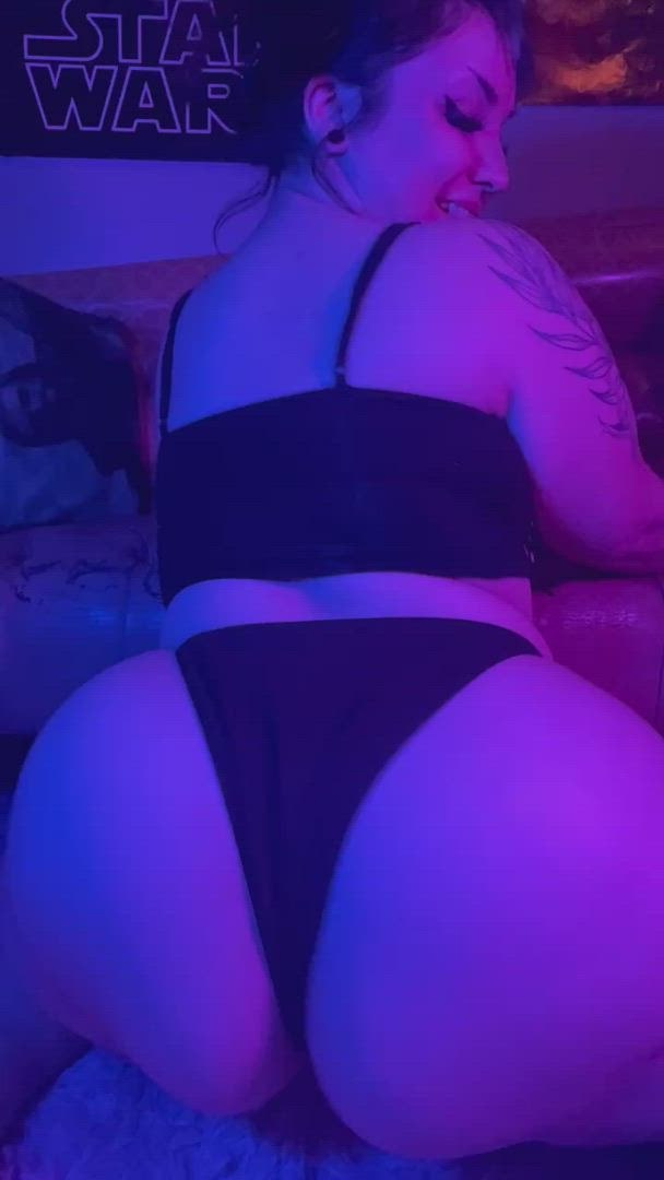Dovahslut  <strong>@thedovahslt</strong> in porn video