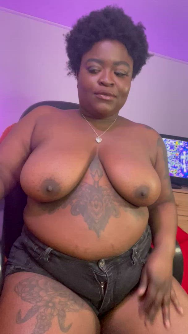 Easy_esther <strong>@easy_esther</strong> in porn video