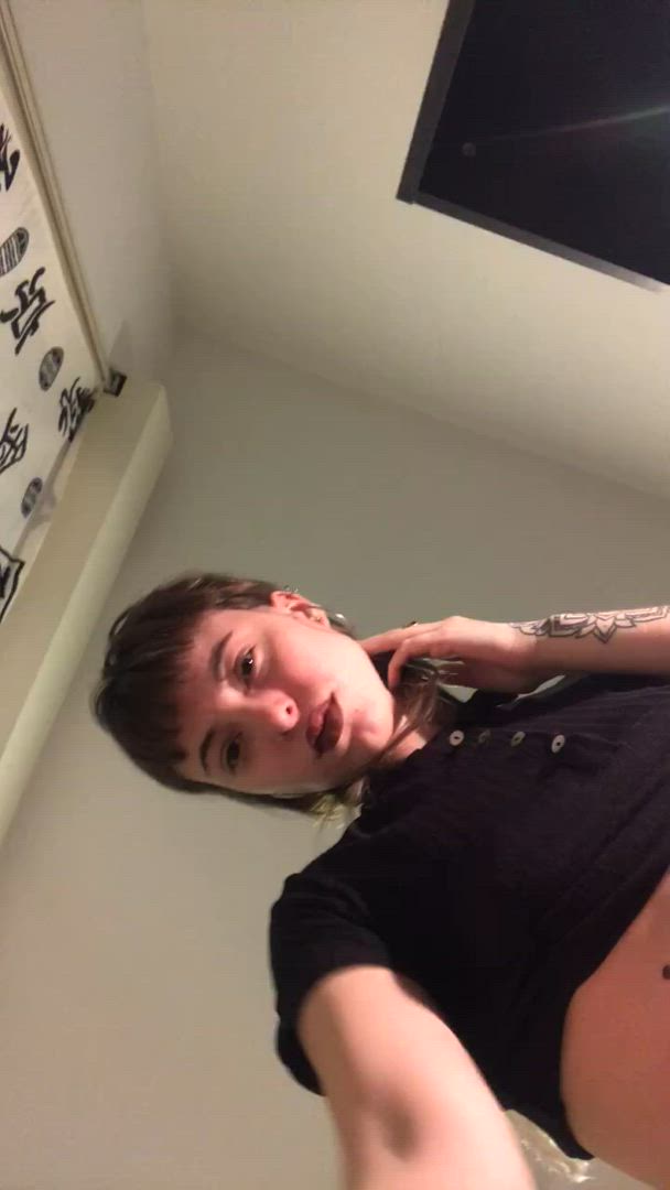 Eimiko <strong>@badlola</strong> in porn video