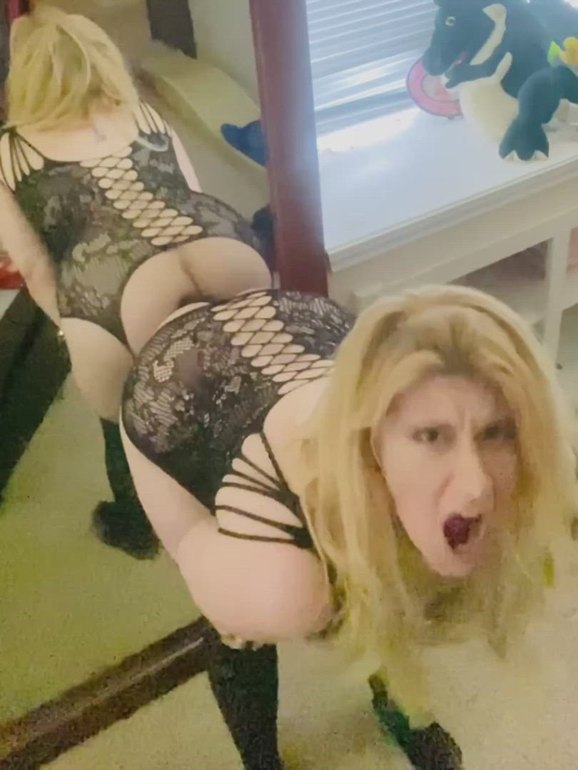 Elizabeth  <strong>@costumingsub</strong> in big tits anal ass porn video