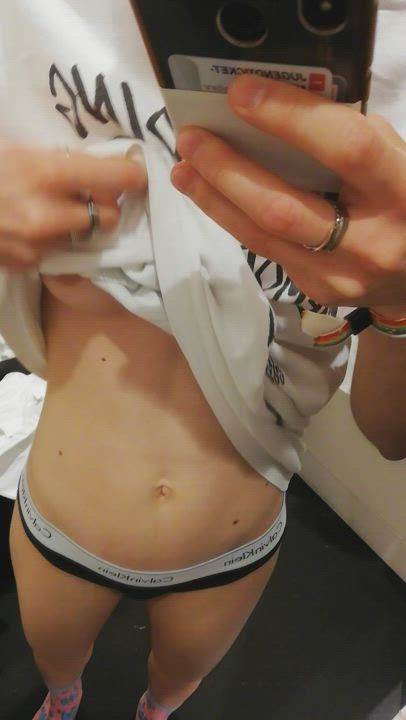 Ellislittlesecret  <strong>@ellislittlesecret</strong> in porn video