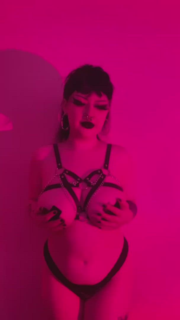 Emeraldmorgue <strong>@emeraldmorgue</strong> in big huge natural tits lingerie onlyfans big ass boobs solo porn video