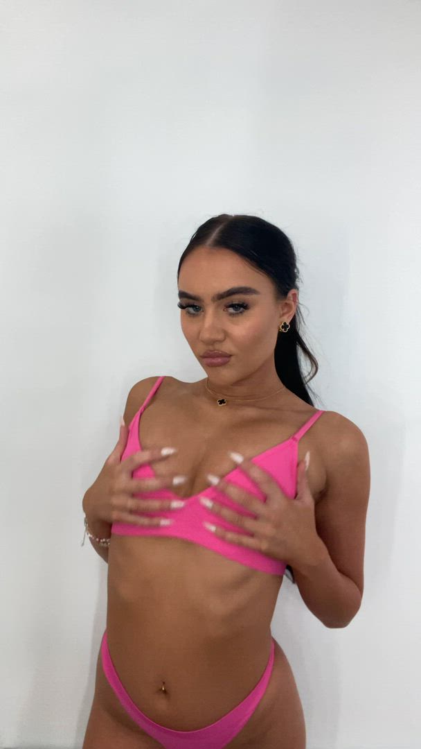 Emiliachristou <strong>@riolls</strong> in big tits brunette cute porn video