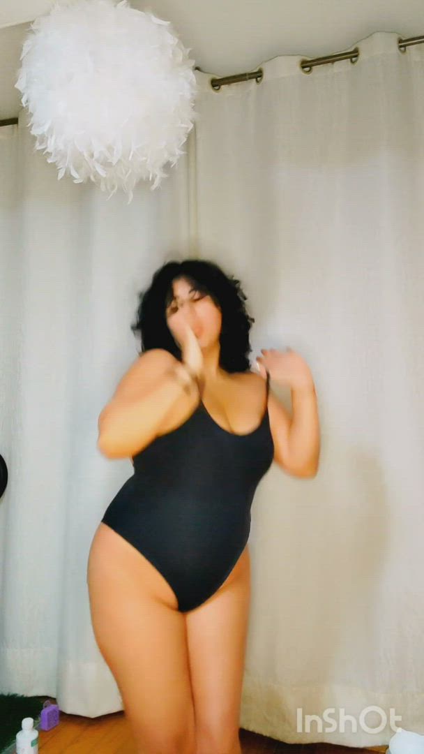 Encantoof <strong>@encantosiren</strong> in porn video