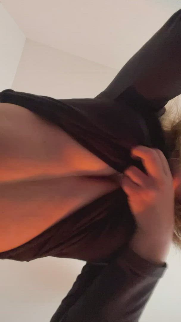 Erica Batt <strong>@ericabat</strong> in big tits teen porn video