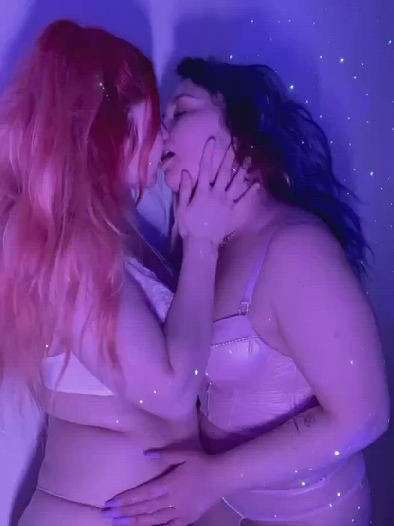 Erikadoeskinky <strong>@erikageneva</strong> in porn video