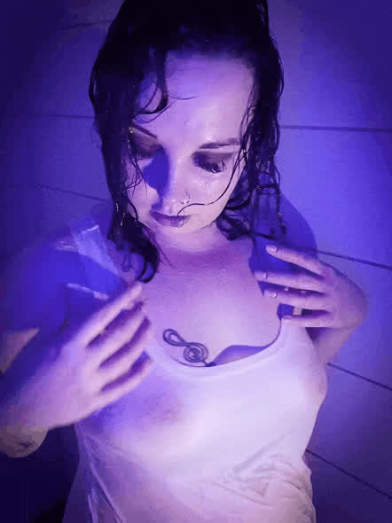 Erikadoeskinky <strong>@erikageneva</strong> in wet and messy shower tits porn video