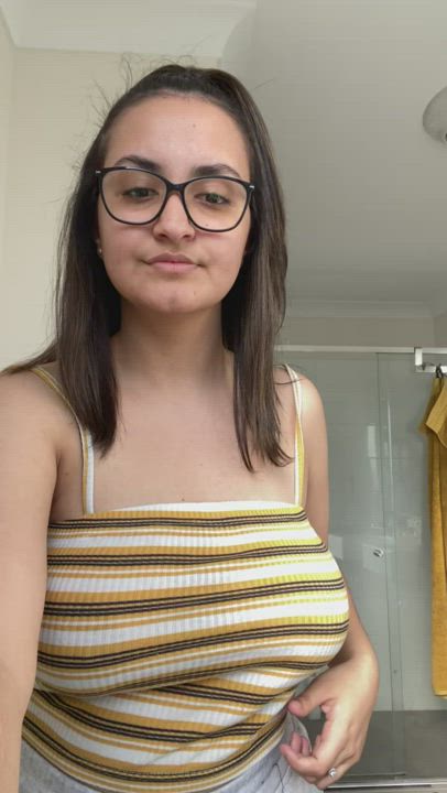 Eve ?? <strong>@itseve98</strong> in big nipples brown eyes titty drop australian big tits glasses porn video