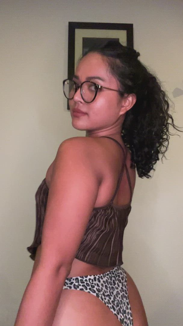 EvelynSmith <strong>@evelynsmithxx</strong> in big ass asian teen porn video