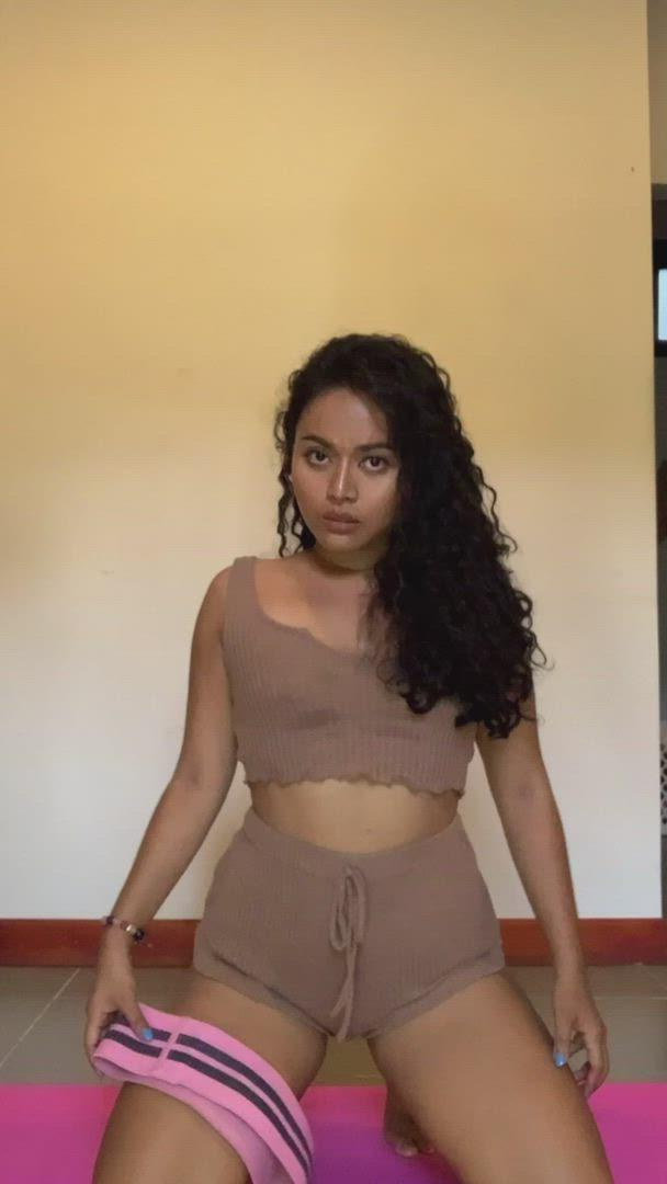 EvelynSmith <strong>@evelynsmithxx</strong> in big ass asian teen porn video