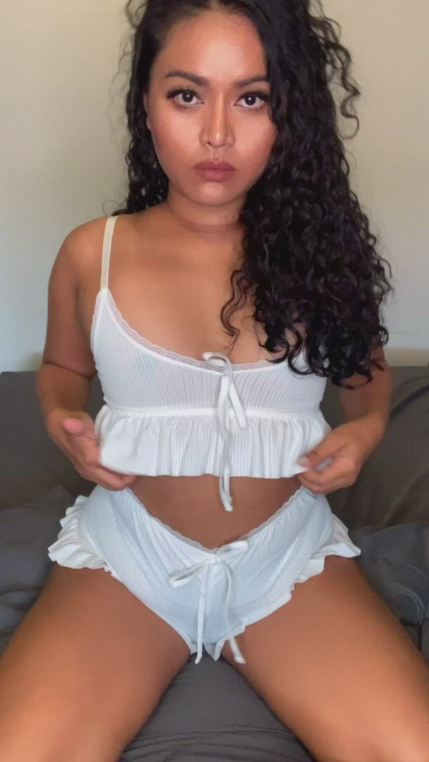 EvelynSmith <strong>@evelynsmithxx</strong> in big ass asian teen porn video