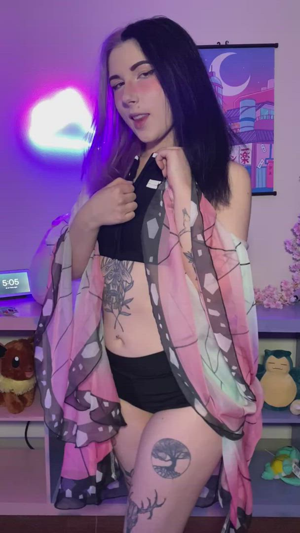 Eviemischiev <strong>@evie.mischiev</strong> in small tits anime alt porn video