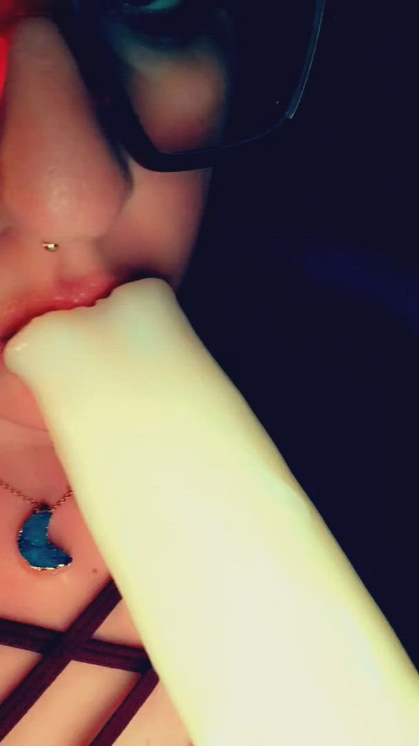 Fifitrixxxiebelle <strong>@fifitrixxxiebelle</strong> in big huge tits deepthroat amateur porn video