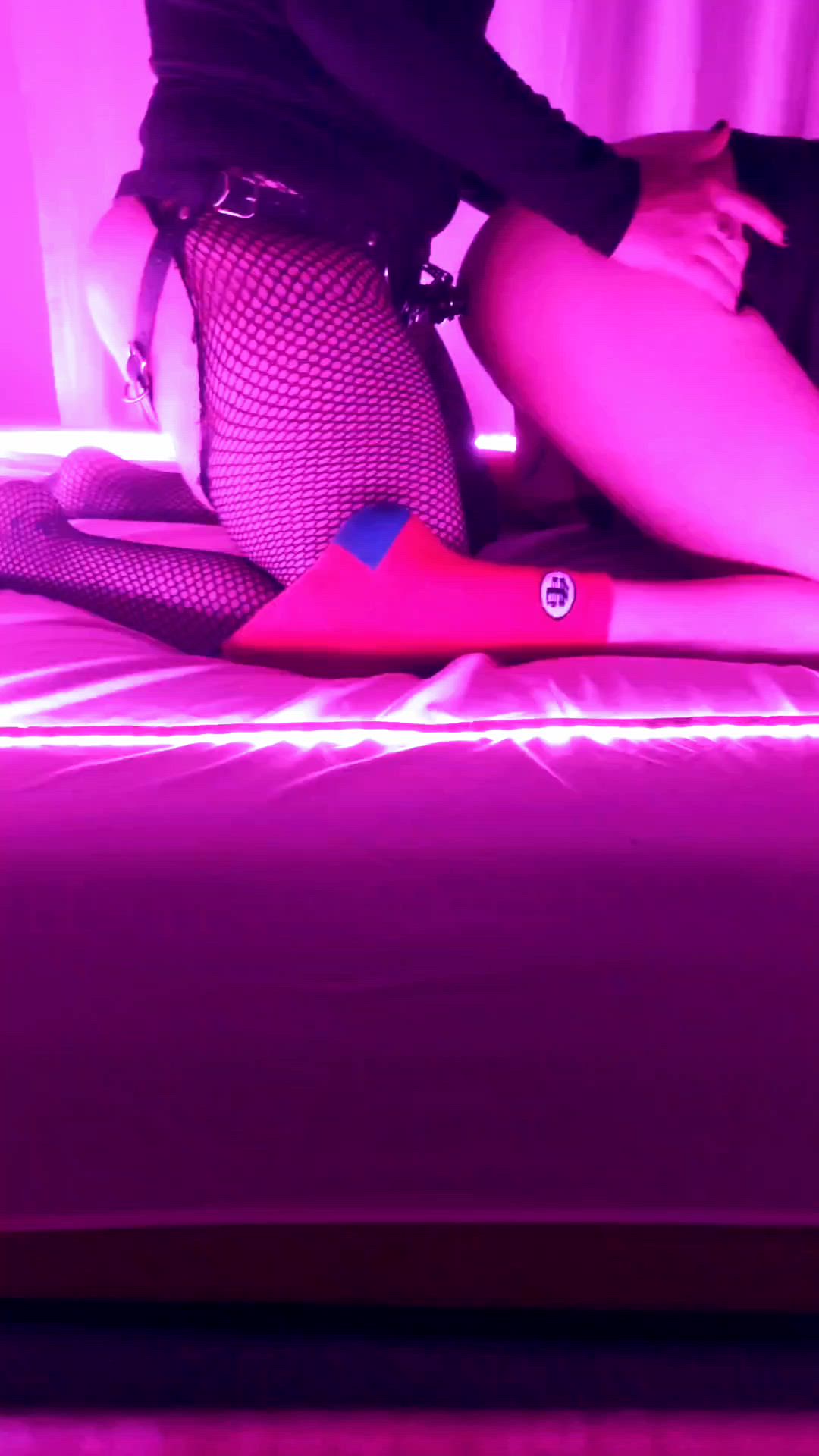 Florybenja420 <strong>@florybenja420</strong> in strap on amateur anal porn video