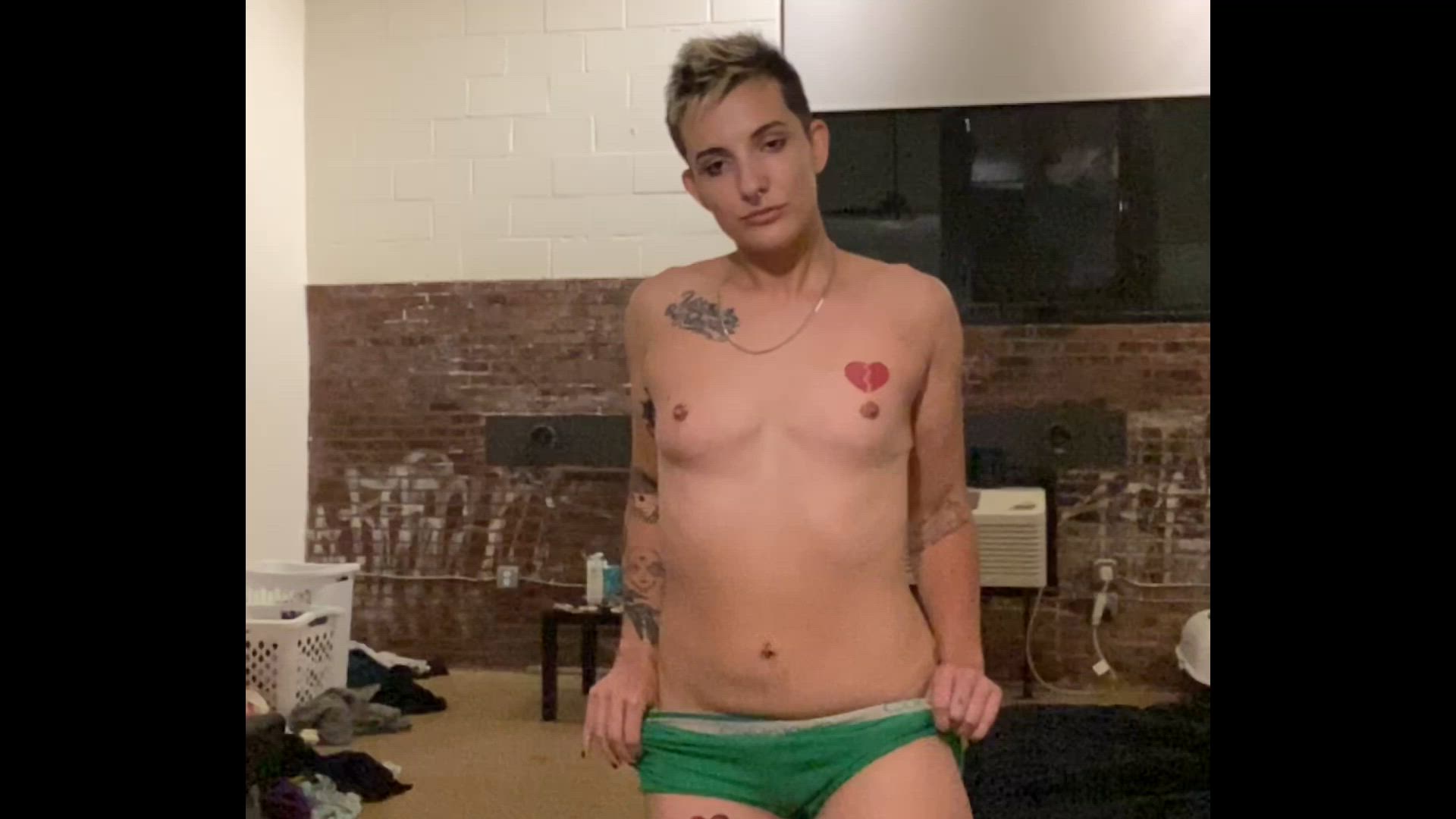 Flowerbottom <strong>@yesterdayspanties</strong> in porn video