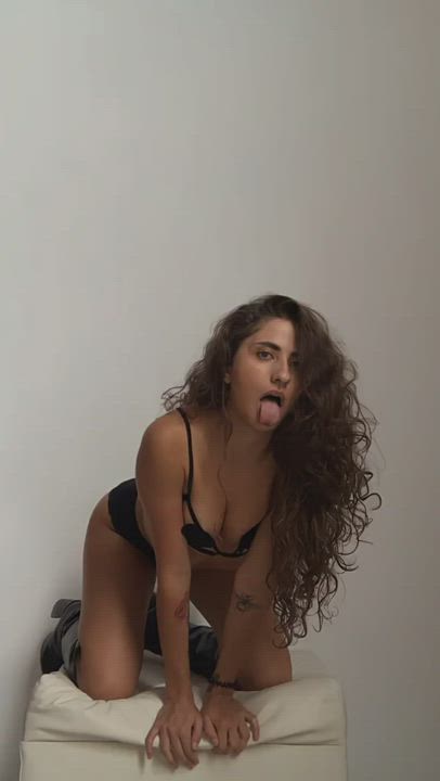 Frida Morales  <strong>@fridafria</strong> in porn video