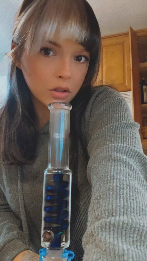 Gabrielle Marie <strong>@stackedstonergirl</strong> in porn video