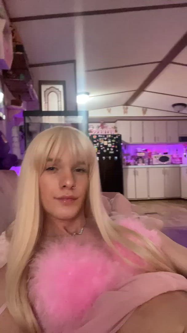 Gayprettyboi <strong>@mxchaelk</strong> in big dick onlyfans blonde porn video