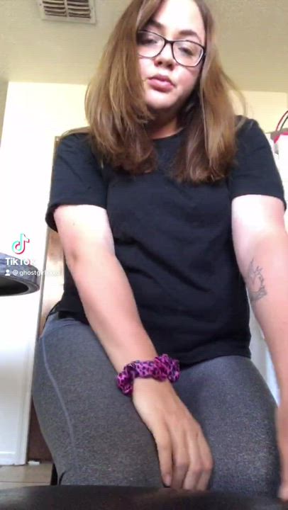 Ghost girl <strong>@actinglikeaghostgirl</strong> in porn video