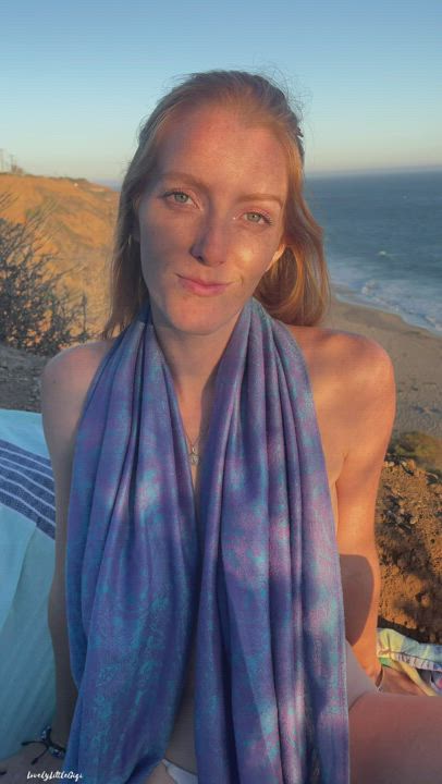 Gigi Lovely <strong>@lovelylittlegigi</strong> in clit rubbing tits natural blue eyes flashing freckles outdoor redhead public beach porn video