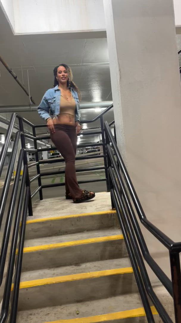 Goddess Zen <strong>@worshipzen</strong> in porn video