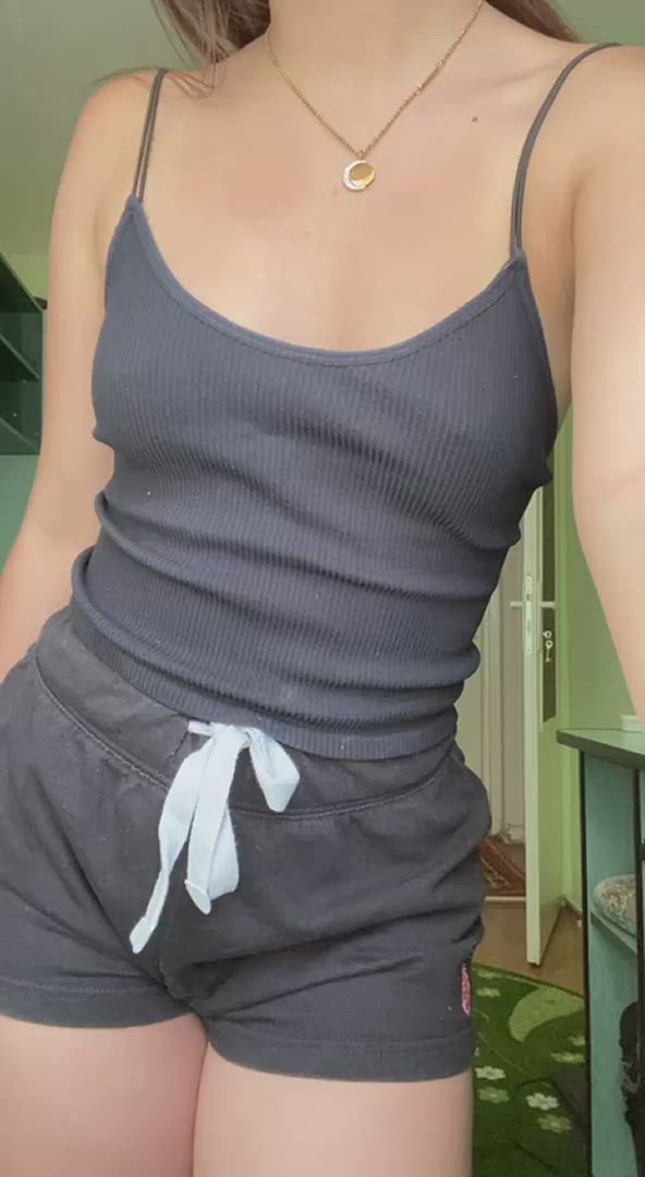 GoldenInnaa <strong>@goldenandinna</strong> in nipple play small tits amateur porn video