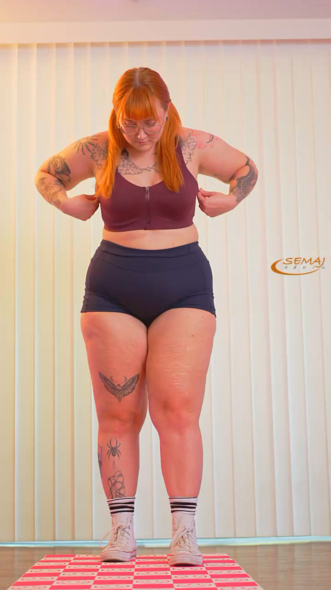 Graciesquirts <strong>@officialgraciexxx</strong> in gracie squirts natural tits sports bra flashing onlyfans workout chubby boobs pawg porn video