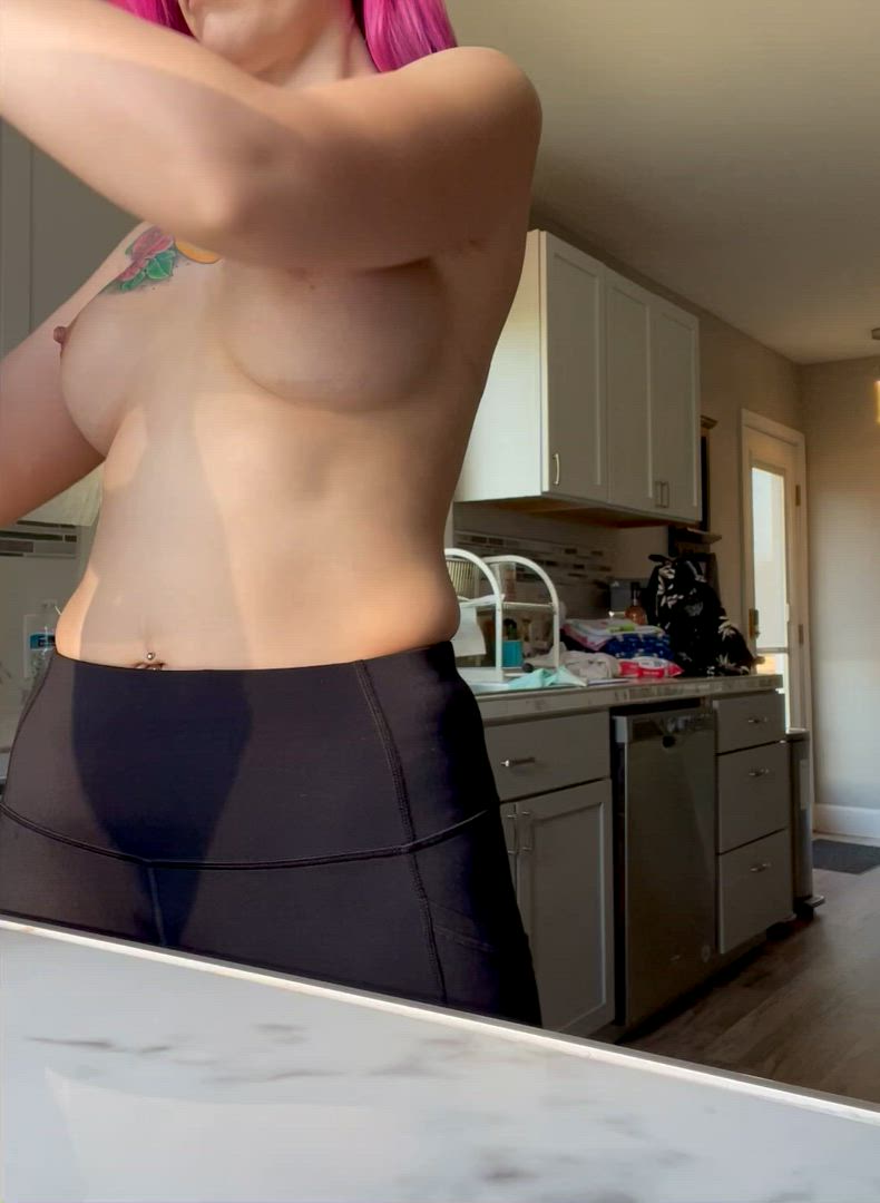 Greeneyesthicthighs76 <strong>@greeneyes-thicthighs</strong> in big tits dressing homemade porn video