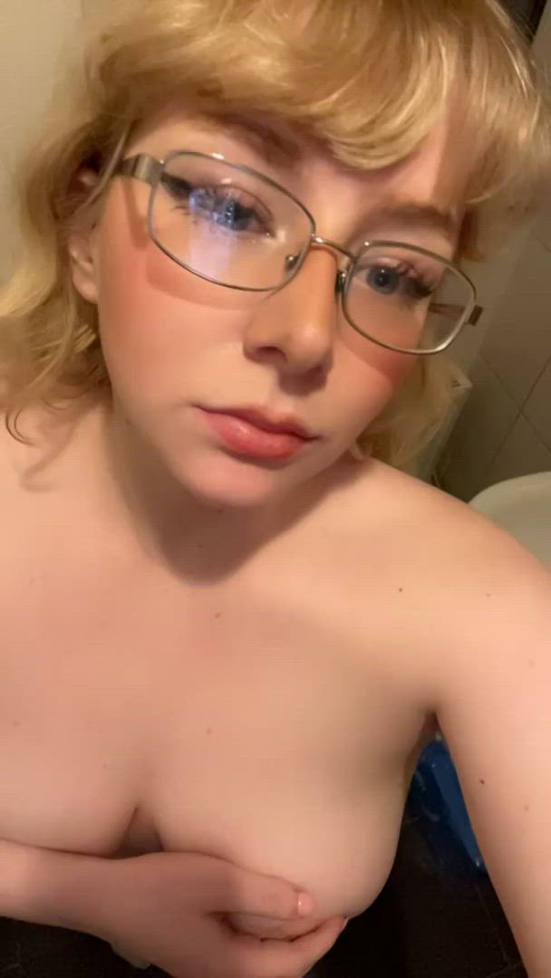 Gwen <strong>@digiitalluvr</strong> in big tits amateur teen porn video