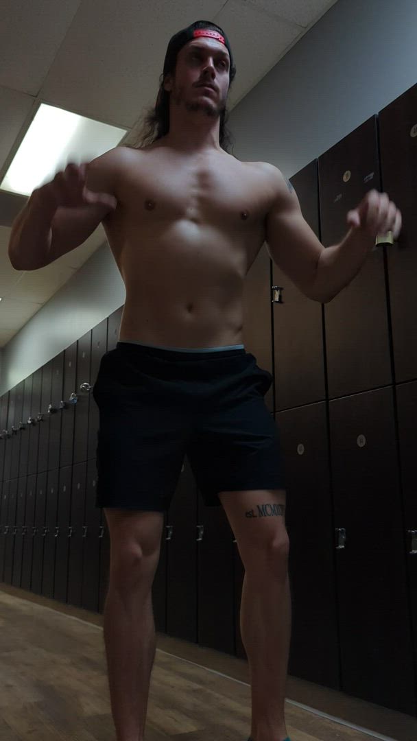 GymTarzan <strong>@gymtarzan</strong> in masturbating big dick homemade porn video