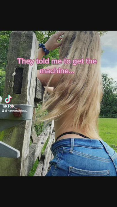 Hannah Veillet  <strong>@hannahveillet</strong> in fuck fucking machine squirting tiktok porn video