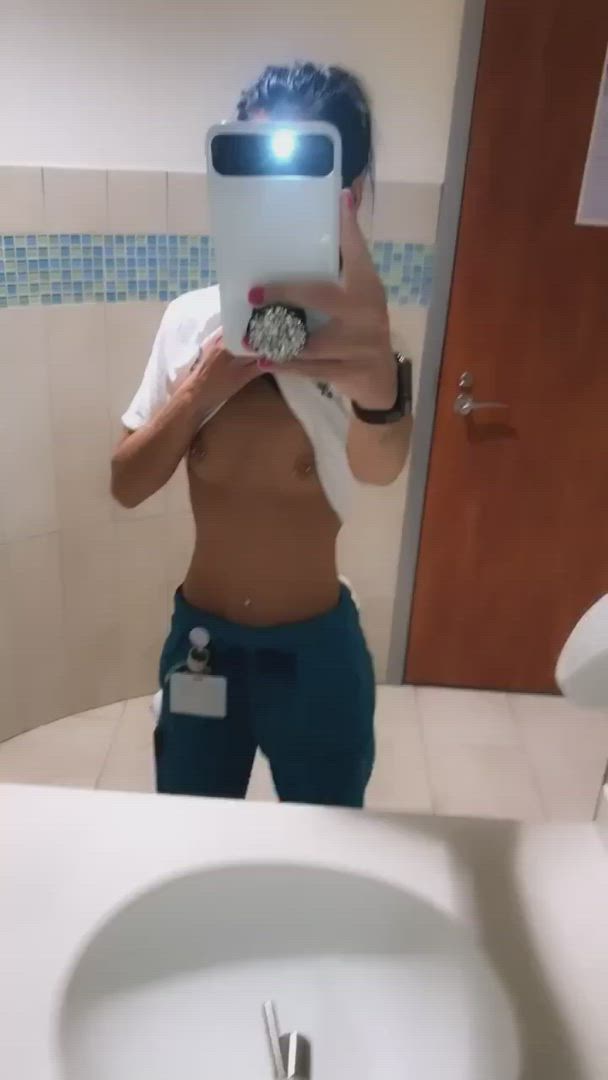 Harleigh rae <strong>@harleighrae</strong> in nipple piercing mirror nurse porn video