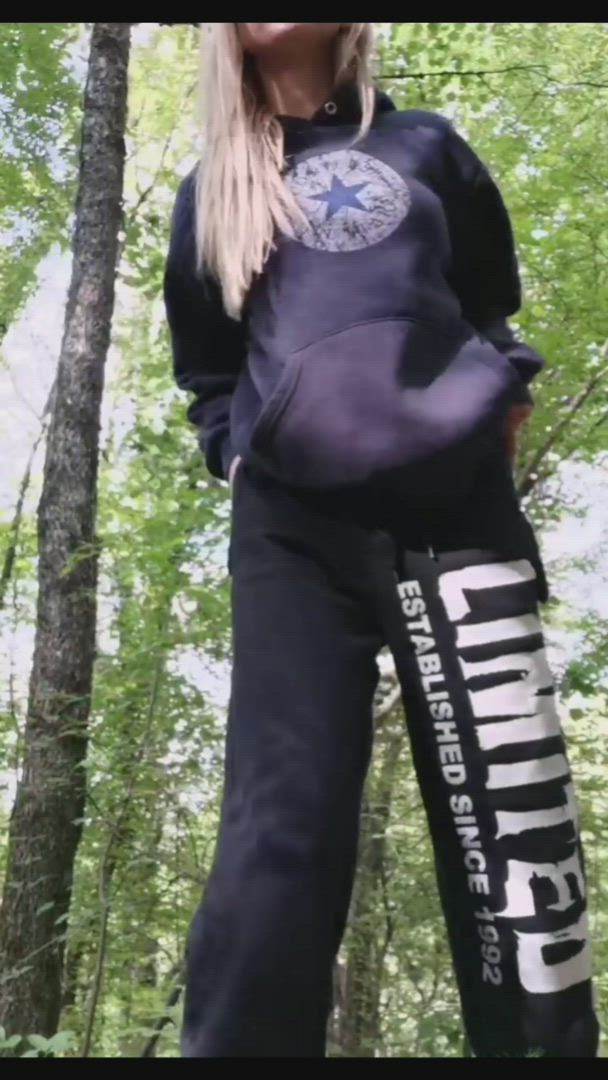 Harley <strong>@harleyboo22</strong> in titty drop boobs ass porn video