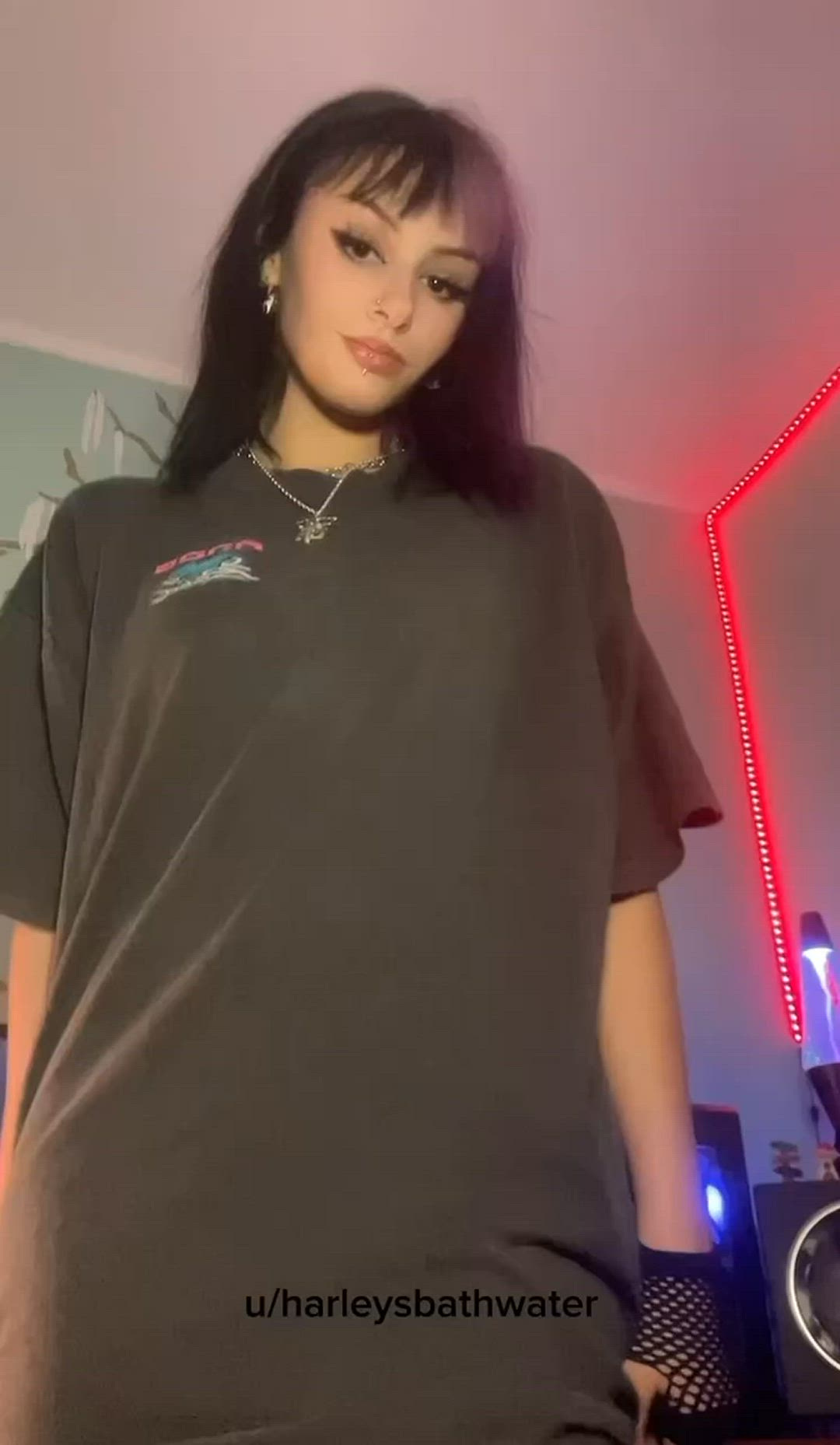 Harleysbathwater <strong>@lavenderhayz</strong> in porn video