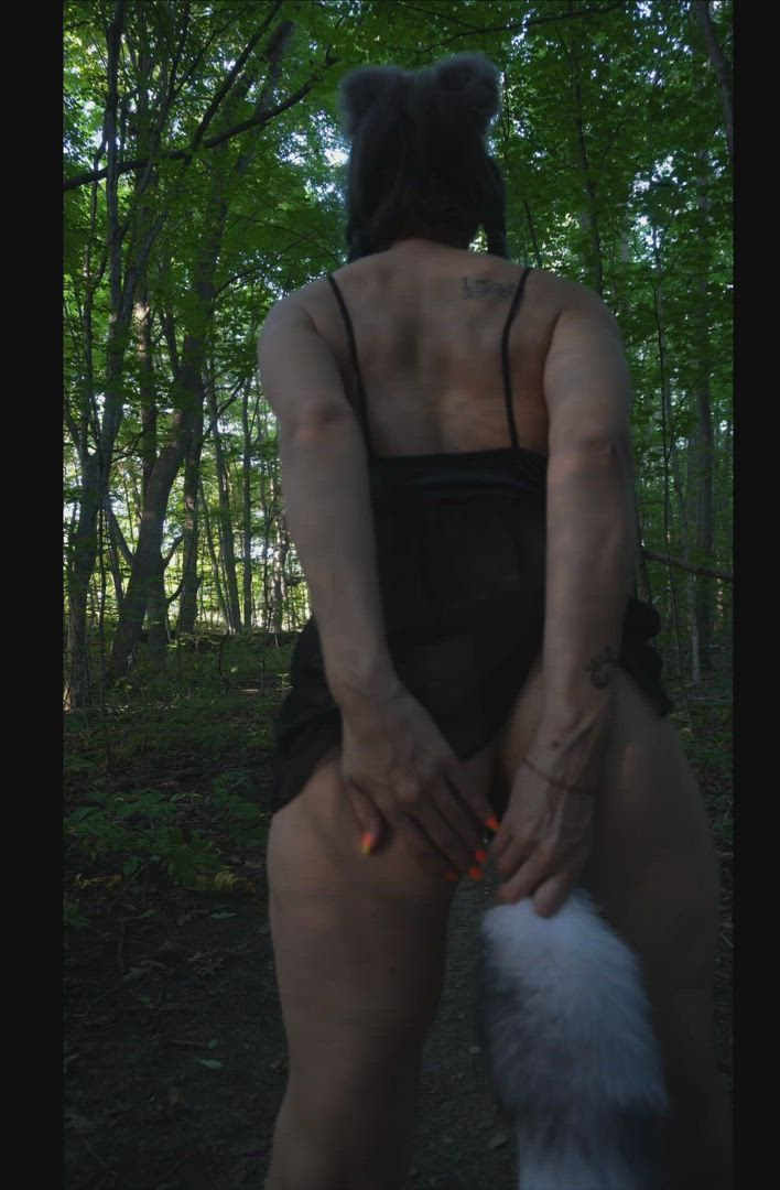 Harmony Switch <strong>@harmonyswitchfree</strong> in tail plug outdoor anal porn video