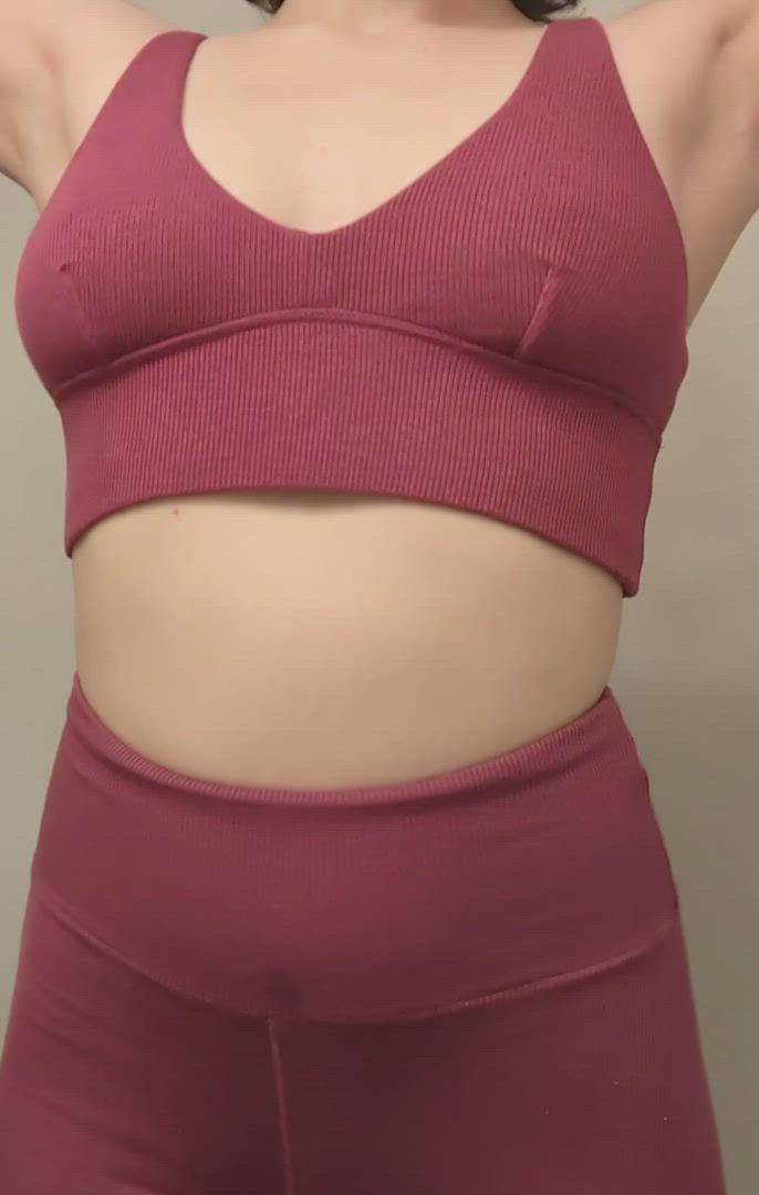 Honeyb98 <strong>@sweeet.like.honey</strong> in big huge natural tits boobs nsfw porn video