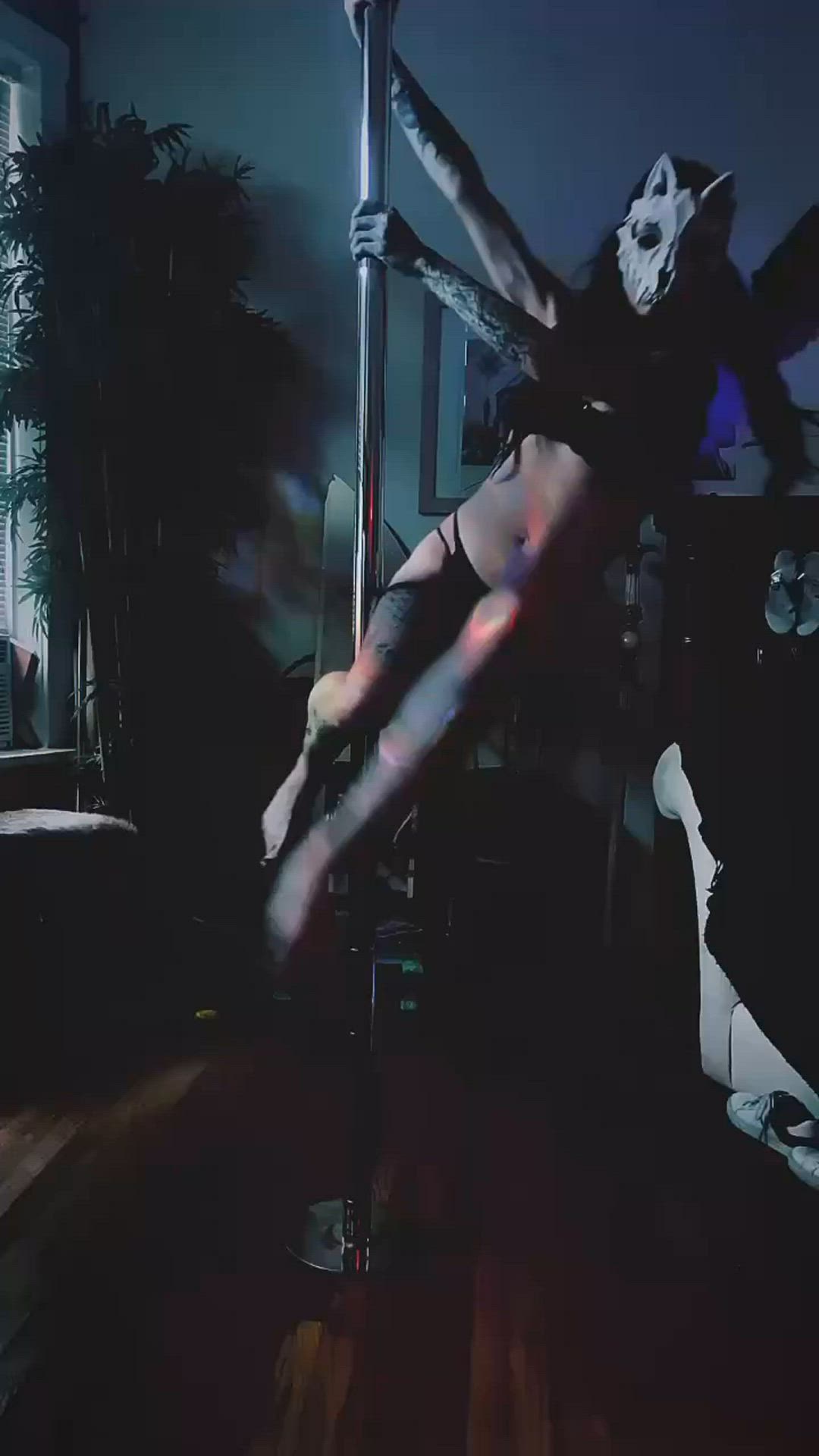 Iceqveen <strong>@ic3qveen</strong> in porn video