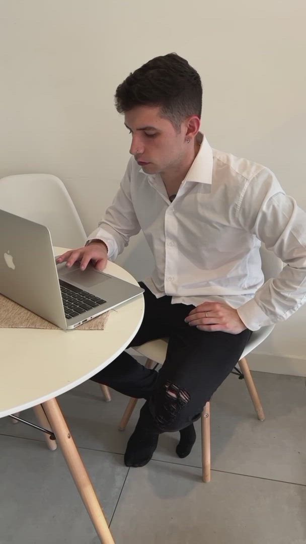 Indicasativablood <strong>@xxsativaxx</strong> in porn video