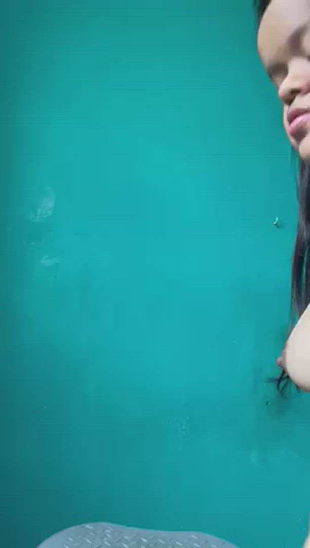 Isambia <strong>@chocolatitohottt</strong> in r/asiansgonewild lips wet pussy r/asianporn asshole porn video