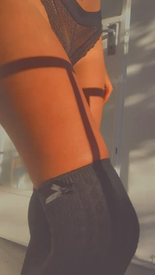 Jade <strong>@jaaadies</strong> in porn video