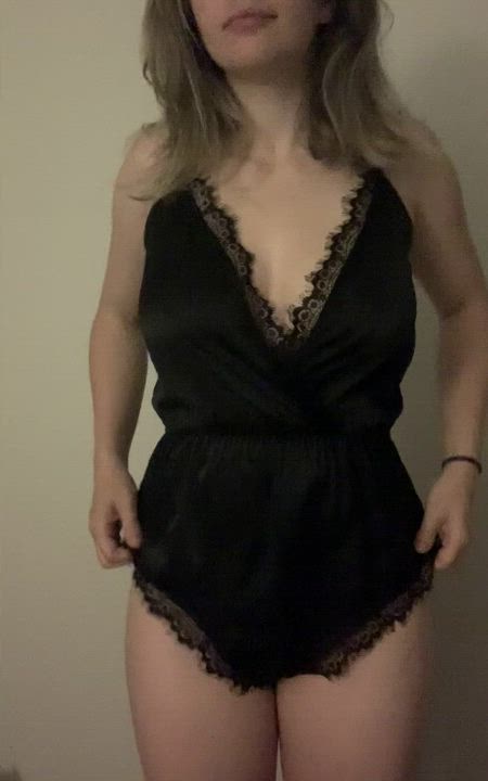 JennaRoe <strong>@jenna_roe</strong> in big natural tits dress porn video