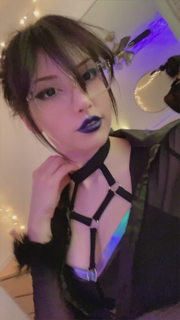 Jetgirl <strong>@jjetgirll</strong> in fetish lipstick fishnet booty porn video